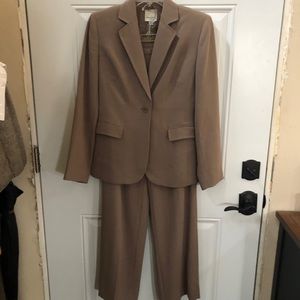 New Anne Klein pant suit.